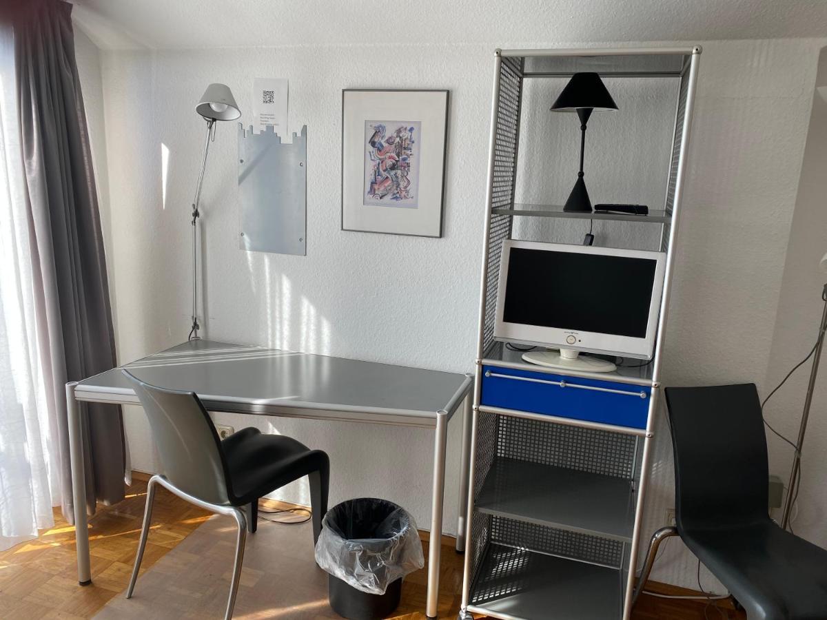 Apartmenthaus Zentrum Komfort Apartments Mit Minikuchen Verschiedener Grossen Кассель Экстерьер фото
