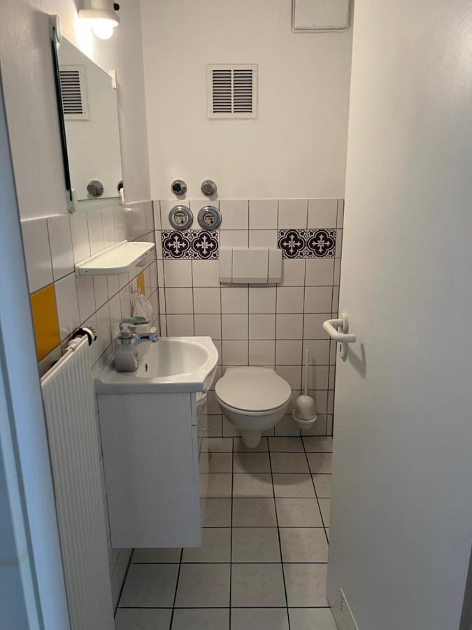 Apartmenthaus Zentrum Komfort Apartments Mit Minikuchen Verschiedener Grossen Кассель Экстерьер фото