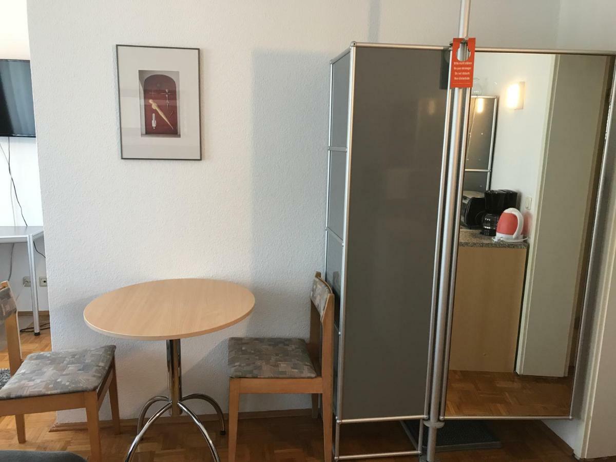 Apartmenthaus Zentrum Komfort Apartments Mit Minikuchen Verschiedener Grossen Кассель Экстерьер фото