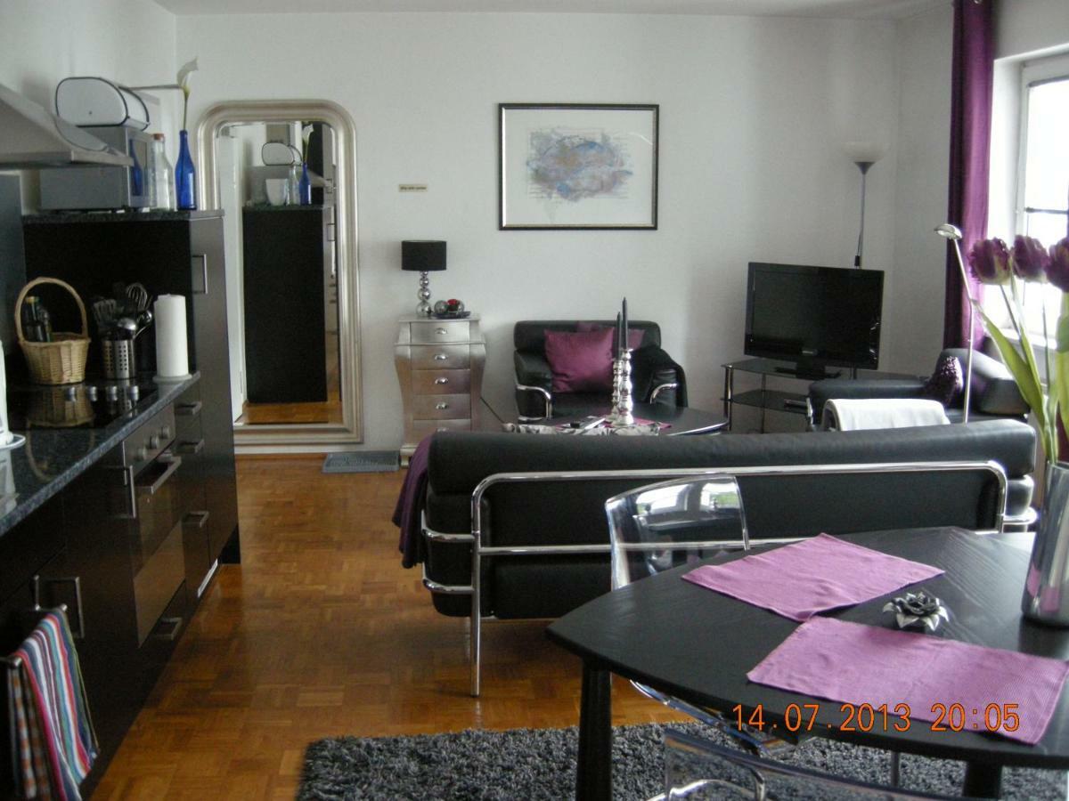 Apartmenthaus Zentrum Komfort Apartments Mit Minikuchen Verschiedener Grossen Кассель Экстерьер фото