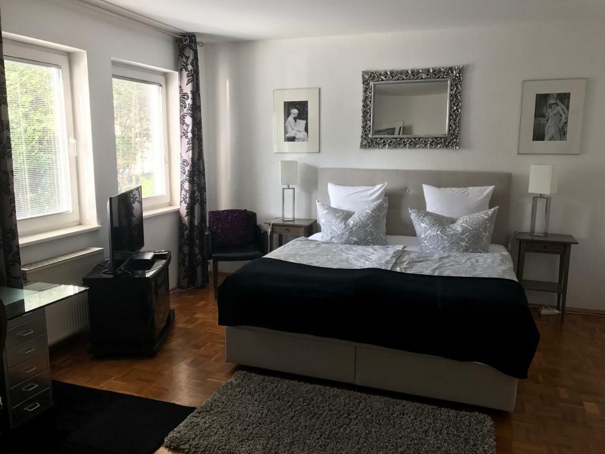Apartmenthaus Zentrum Komfort Apartments Mit Minikuchen Verschiedener Grossen Кассель Экстерьер фото