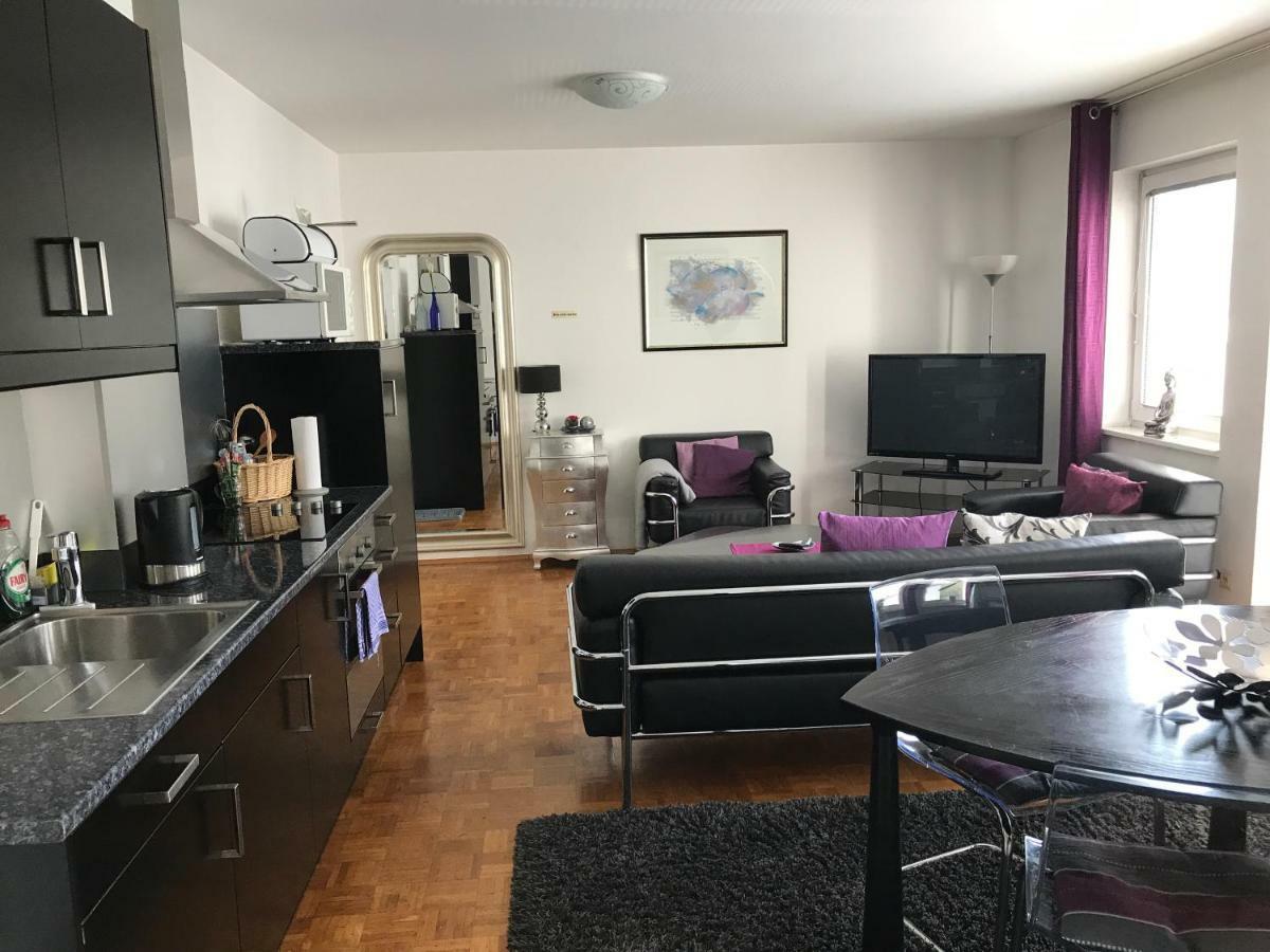 Apartmenthaus Zentrum Komfort Apartments Mit Minikuchen Verschiedener Grossen Кассель Экстерьер фото