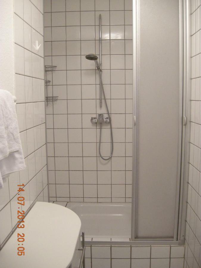 Apartmenthaus Zentrum Komfort Apartments Mit Minikuchen Verschiedener Grossen Кассель Экстерьер фото