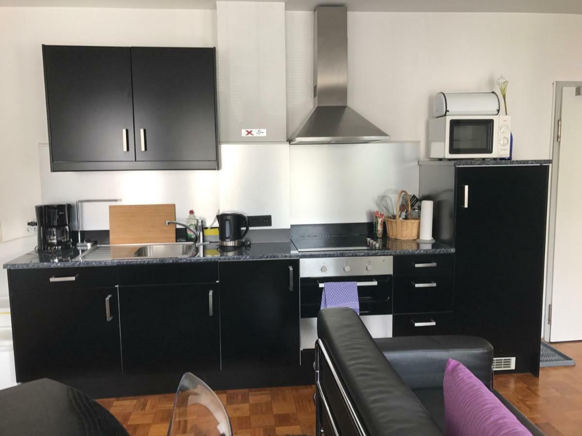 Apartmenthaus Zentrum Komfort Apartments Mit Minikuchen Verschiedener Grossen Кассель Экстерьер фото